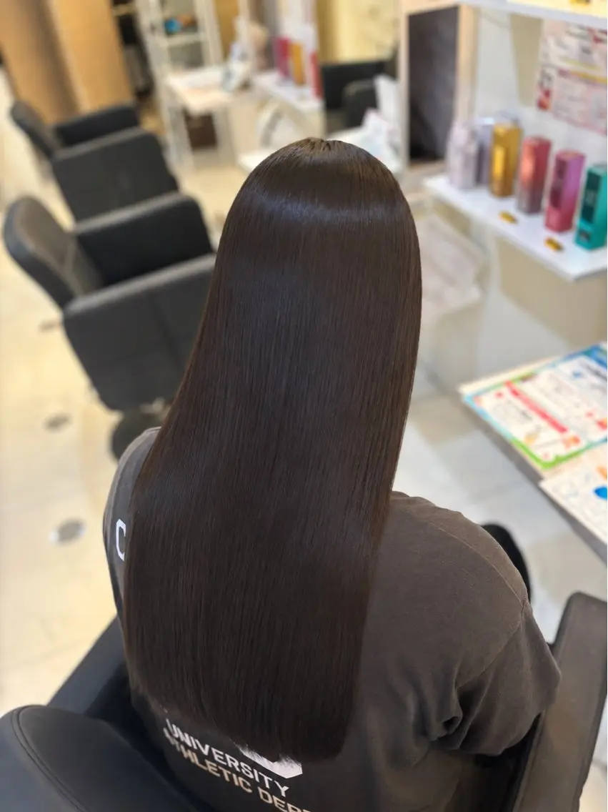 セミロング カット 縮毛矯正 トリートメント LUPIbyLee maayaのヘアスタイル