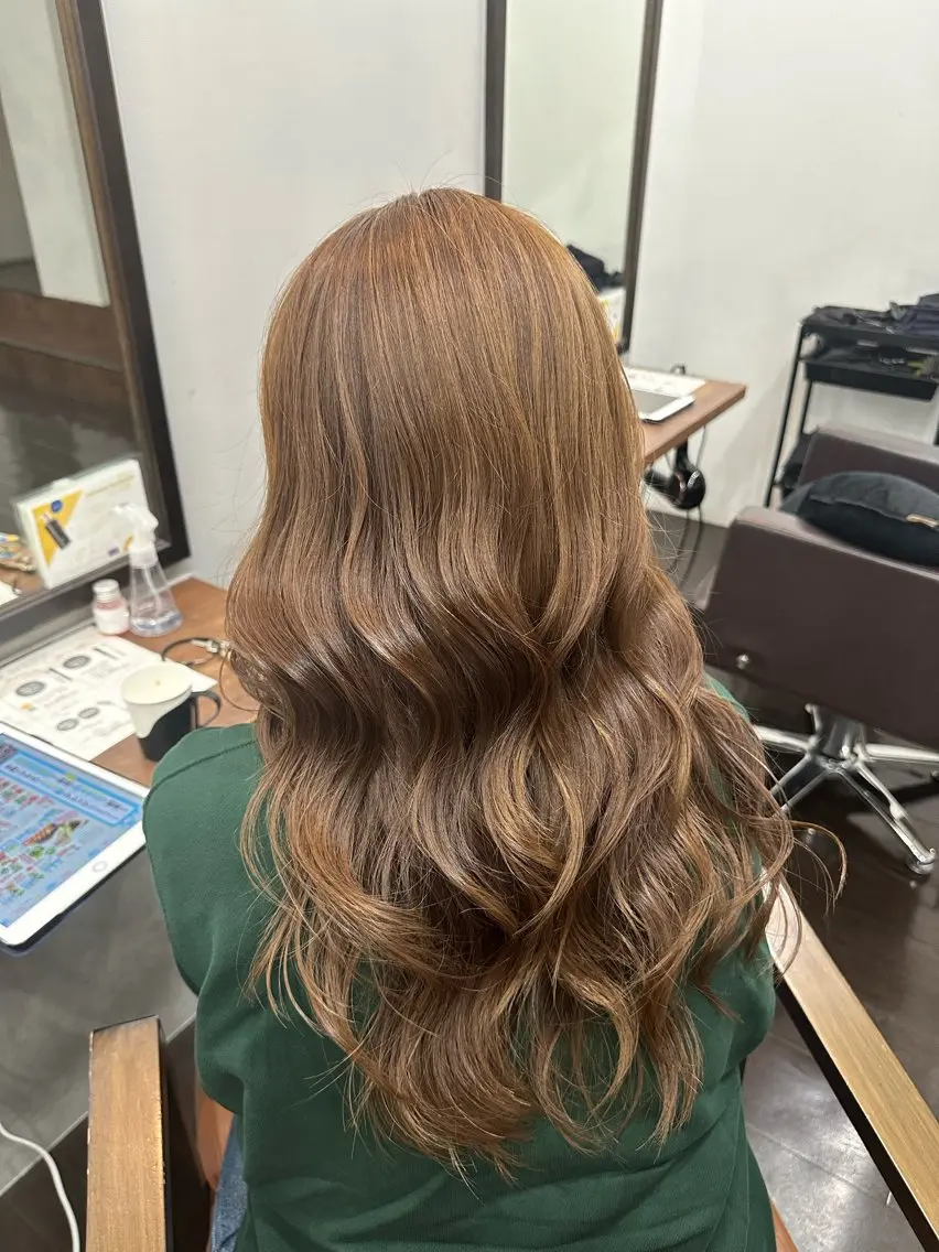 【地毛脱出・明るくしたい🫧】カット➕透明感ブリーチなしダブルカラー➕TOKIO髪質改善トリートメント🍯の写真