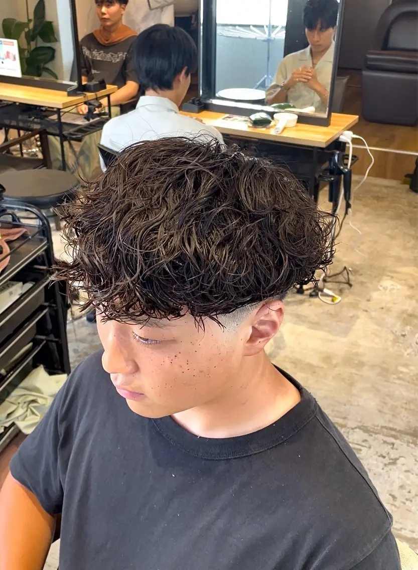 ショート パーマ メンズ メンズパーマ 波巻きパーマ スパイラルパーマ カット パーマ 梅田💥Cut/ Perm💥ふみのヘアスタイル