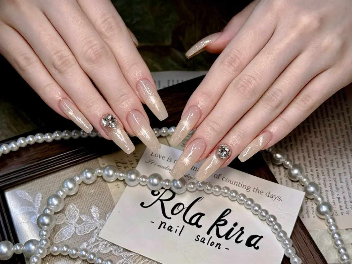 ネイル オーロラネイル チークネイル 長さ出し フットネイル フレンチネイル ハンドネイル Rola kira 麗のネイルデザイン