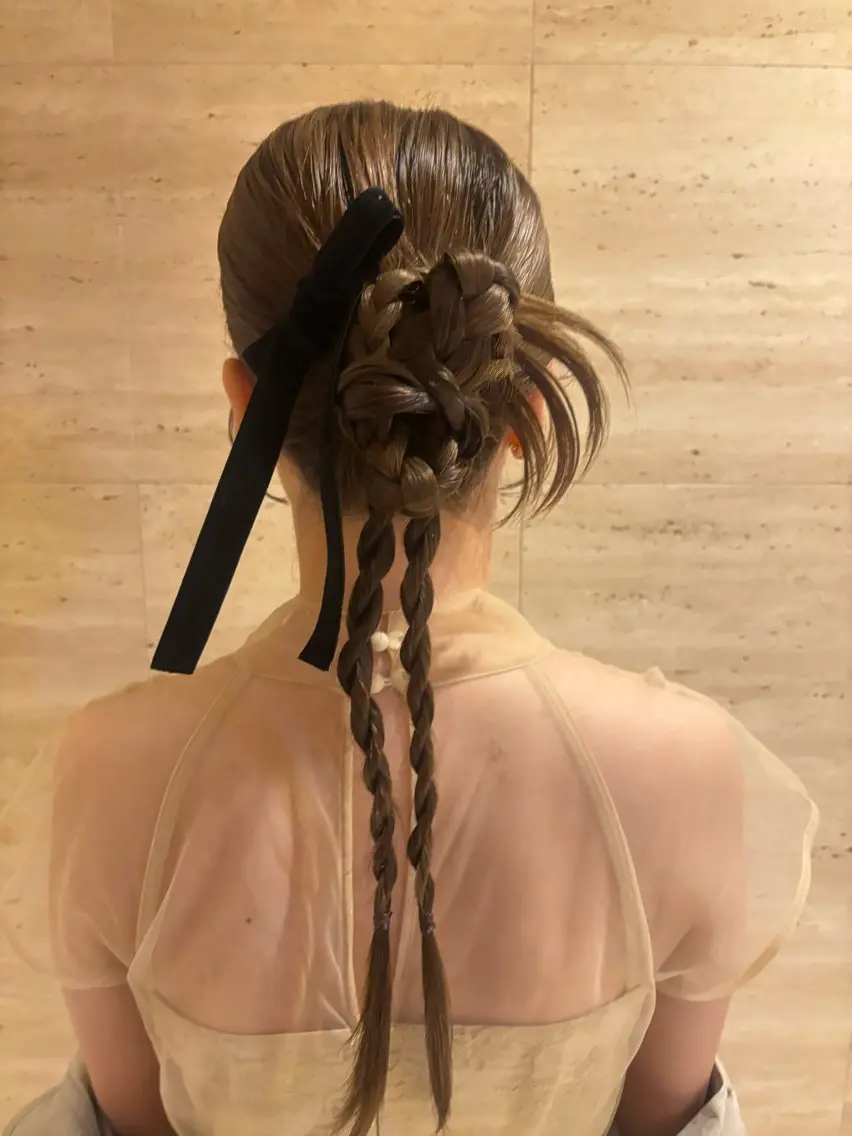ロング カラー ヘアアレンジ 結婚式・ブライダル ヘアセット 透明感カラー/ レイヤーkotonoのヘアスタイル