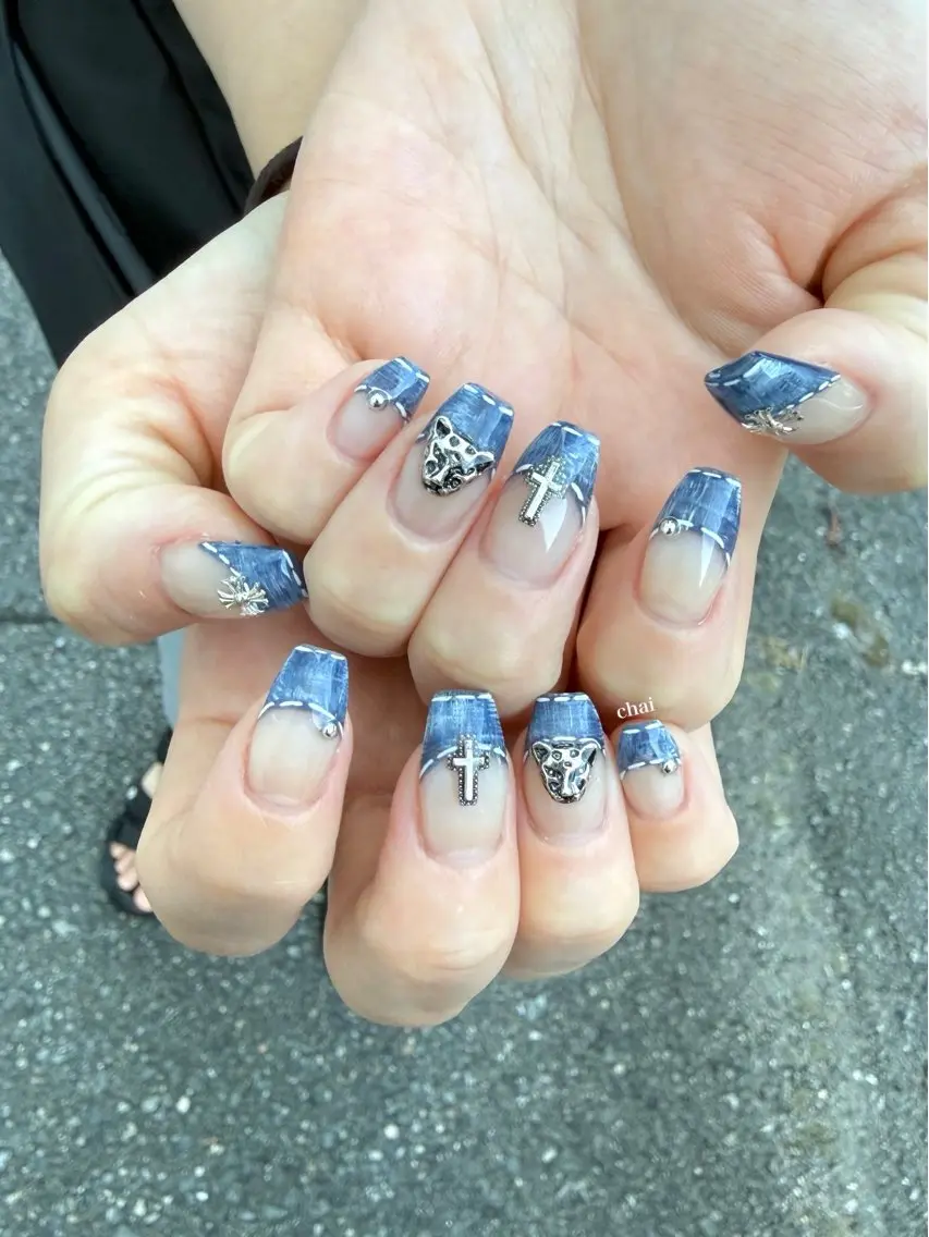ネイル ブルー ハンドネイル chai nail + eye📍鶴橋のネイルデザイン