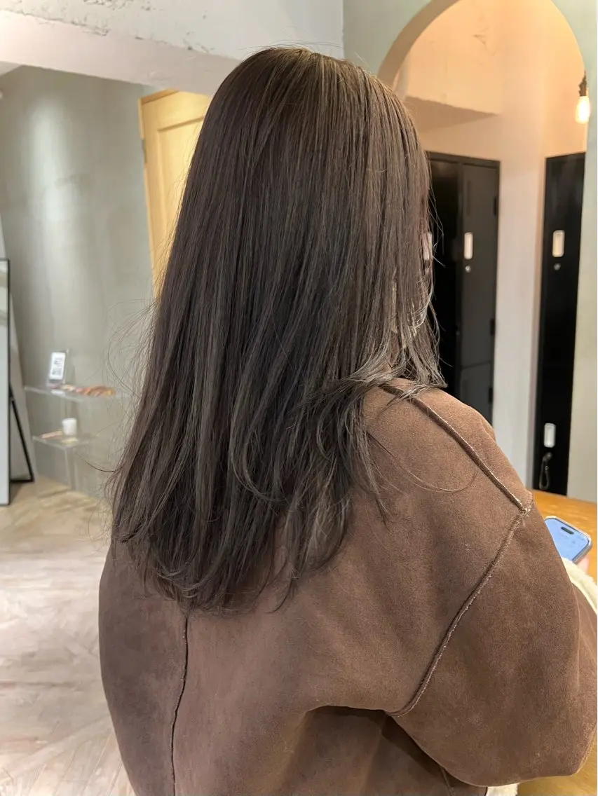 セミロング 似合わせレイヤー ＆縮毛矯正のヘアスタイル