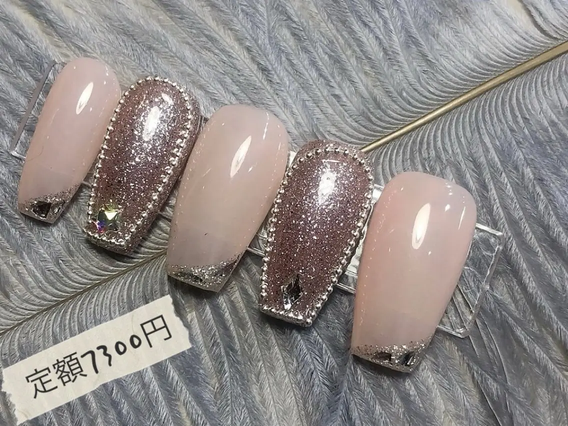 ネイル チークネイル フットネイル フレンチネイル ジェルネイル ガラスフレンチ Nikosalon rikoのネイルデザイン