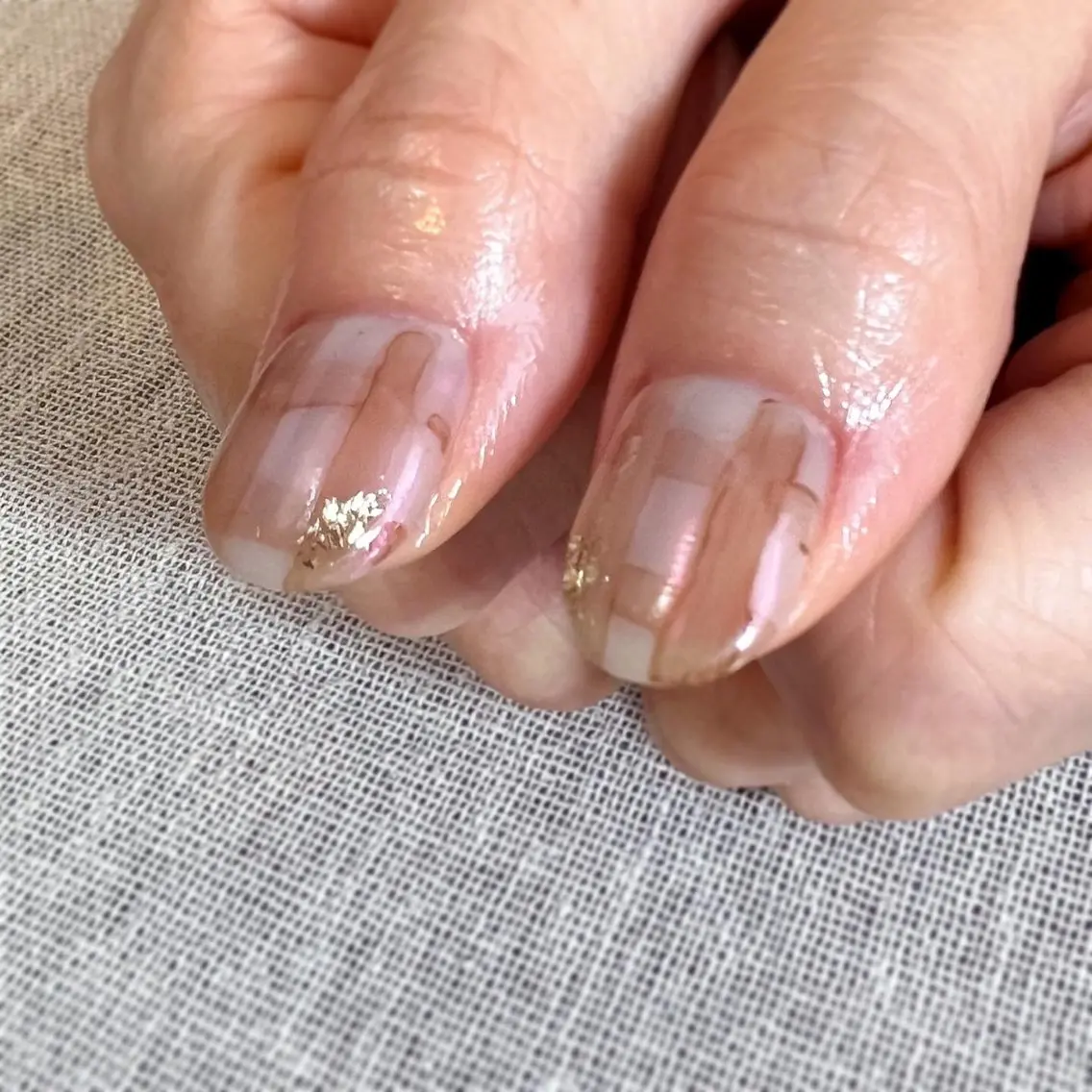 ネイル オーロラネイル ブラウン ミラーネイル ニュアンスネイル ピンク フットネイル pointillé .ayaのネイルデザイン