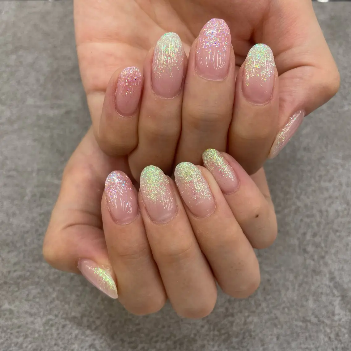 ネイル クリアネイル グラデーション ラメ(グリッター) ラメグラデーション MAXKELLY ANNAのネイルデザイン