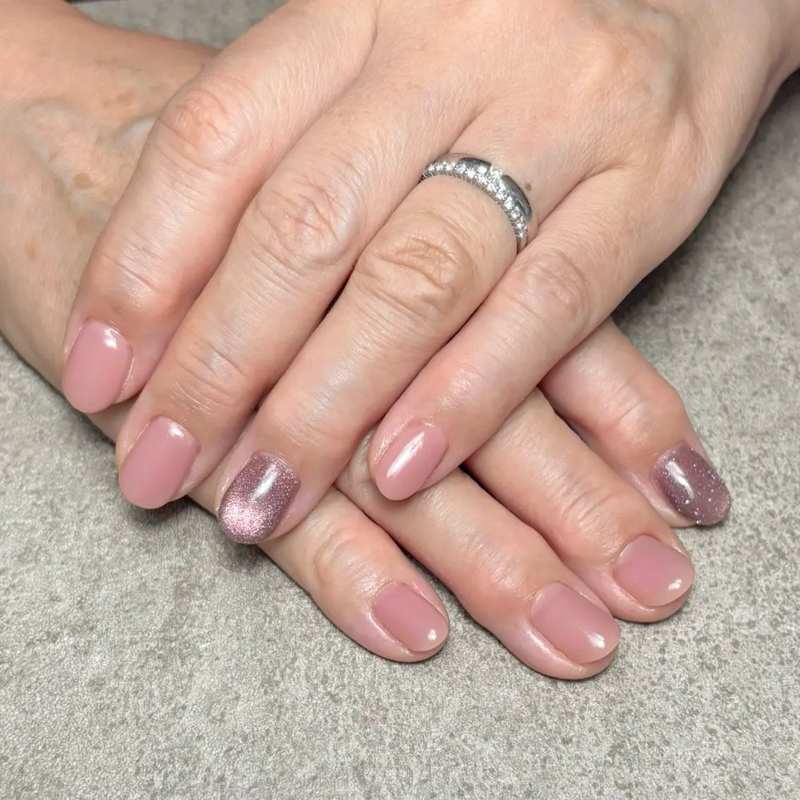 ネイル マグネットネイル ハンドネイル nailroom DIASOMNIAのネイルデザイン
