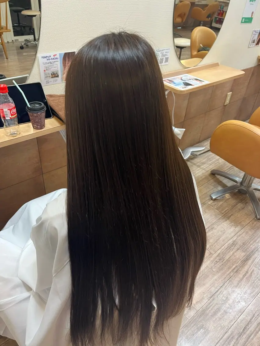 ロング ロング ヘアカラー 西田 早輝子🍊のヘアスタイル