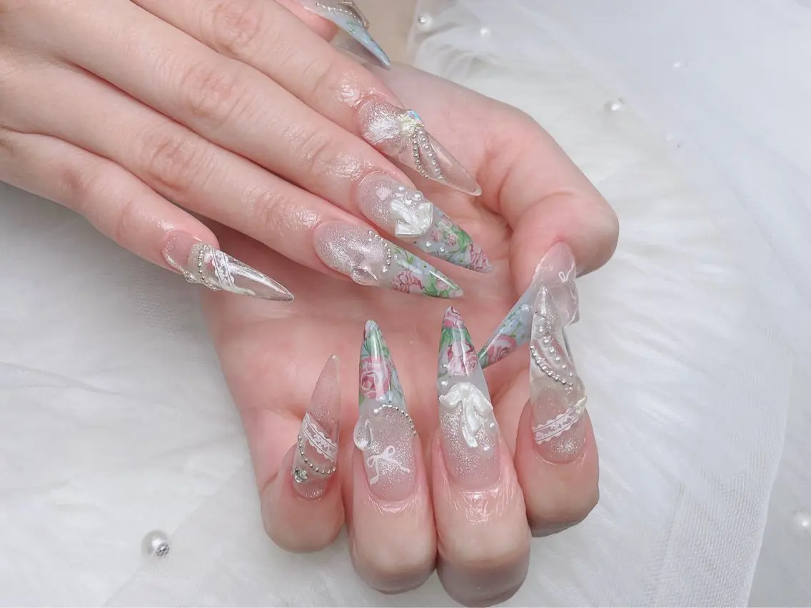 ネイル アートネイル オーロラネイル フレンチネイル ジェルネイル グラデーション ハンドネイル Sora nail 長さ出し専門店のネイルデザイン