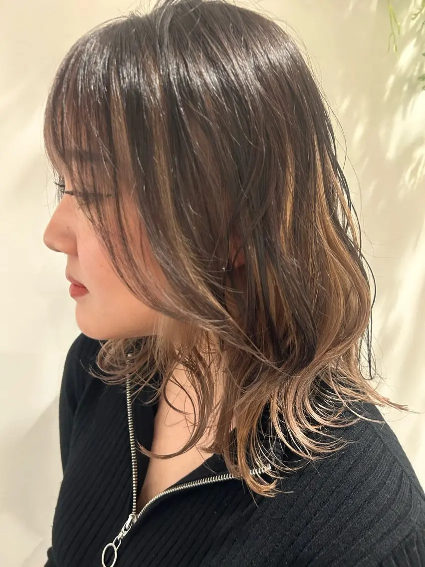 ミディアム レイヤーカット フルヤ ユウキのヘアスタイル