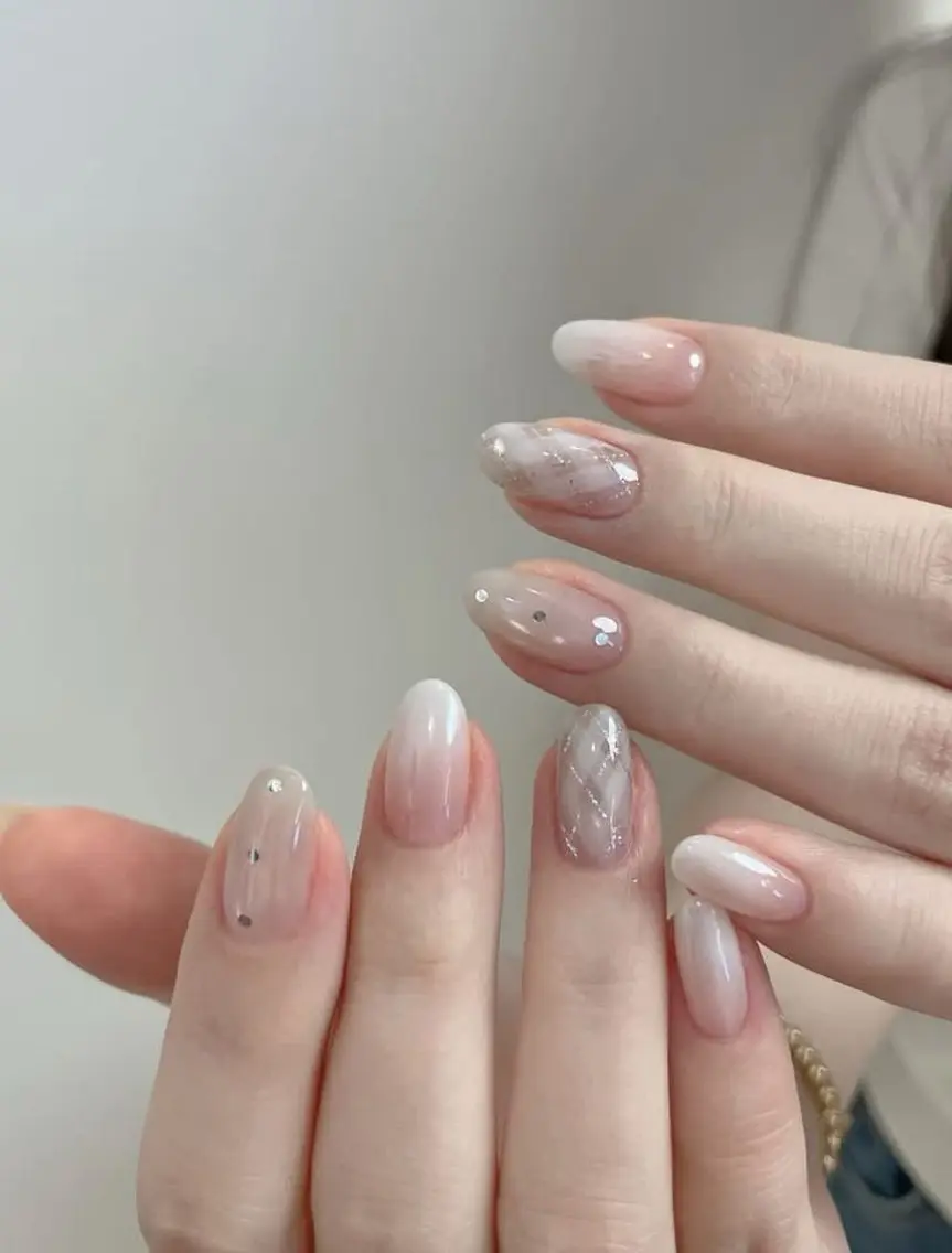 ネイル ハンドネイル T. Leeのネイルデザイン