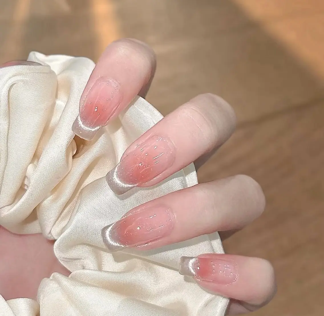 ネイル フレンチネイル マグネットネイル ワンホンネイル ハンドネイル Romosa Nailのネイルデザイン