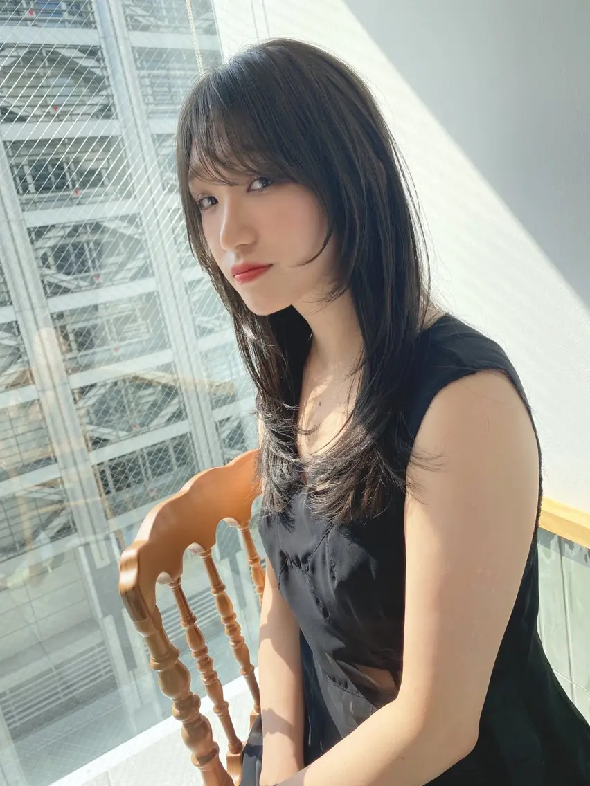 ロング カラー ヘアアレンジ グレージュ レイヤーカット ロング カット ヘアカラー トリートメント 【代表】 たき〜のヘアスタイル