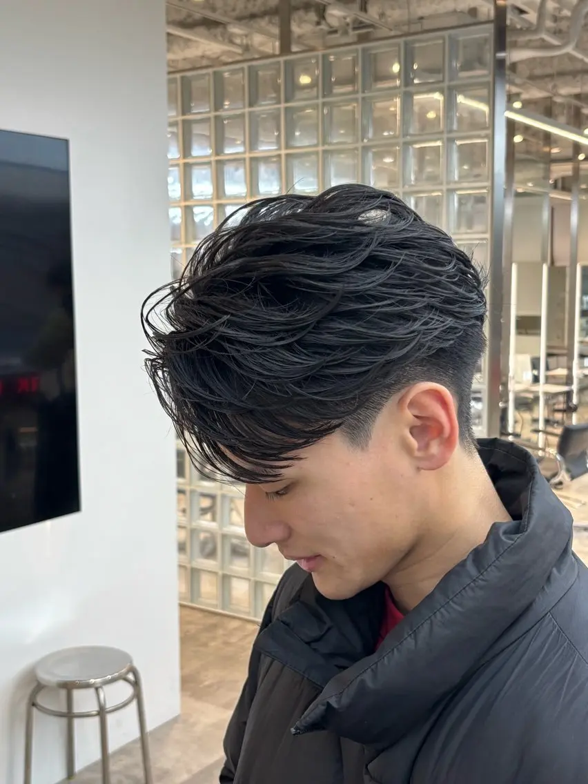 カット+フェザーパーマの写真