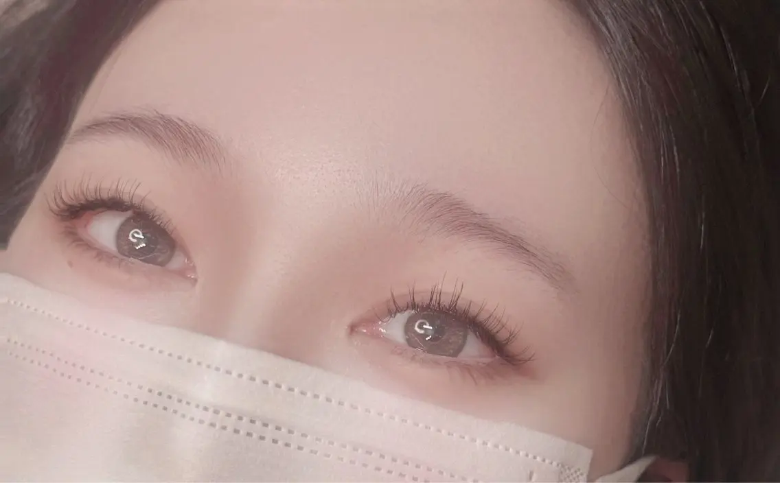 まつげエクステ/フラットラッシュ　120本の写真