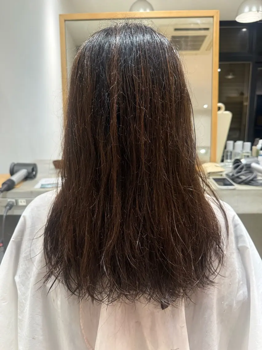 セミロング 縮毛矯正 NAVY 日 和のヘアスタイル