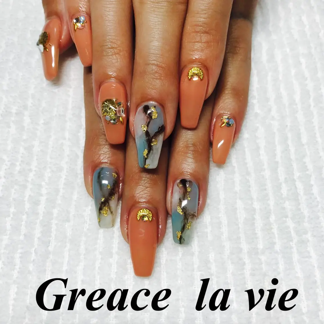 ロング カラー パーマ ヘアアレンジ キッズ ネイル マツエク・マツパ ニュアンスネイル ニュアンスパーマ Greace  la vieのネイルデザイン