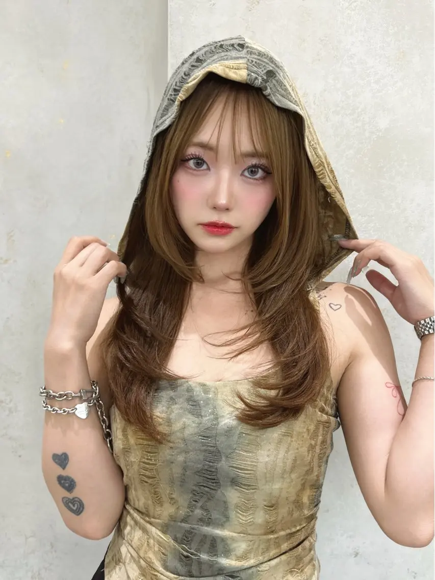 ロング レイヤーカット 栄ロングレイヤー🩵 たいちのヘアスタイル