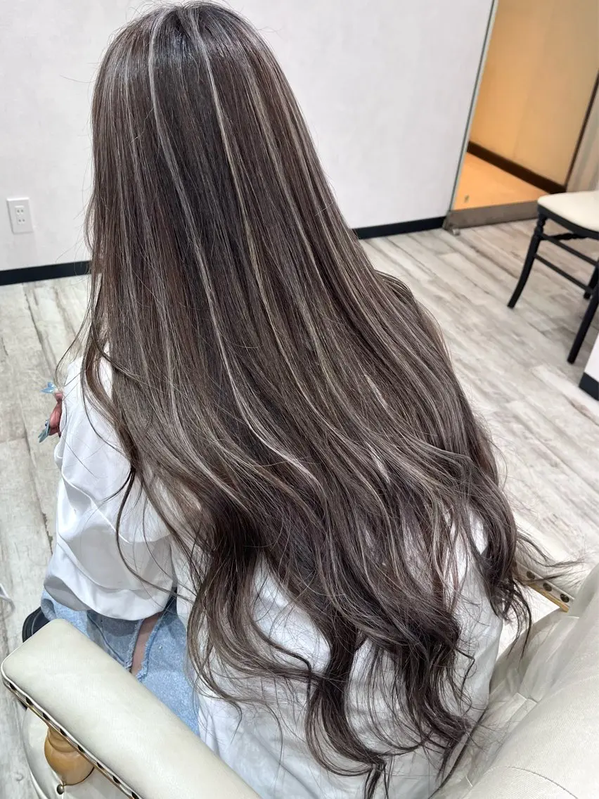 ロング カラー ヘアアレンジ ハイライトカラー ハイライト Belle hair Design青野大貴のヘアスタイル
