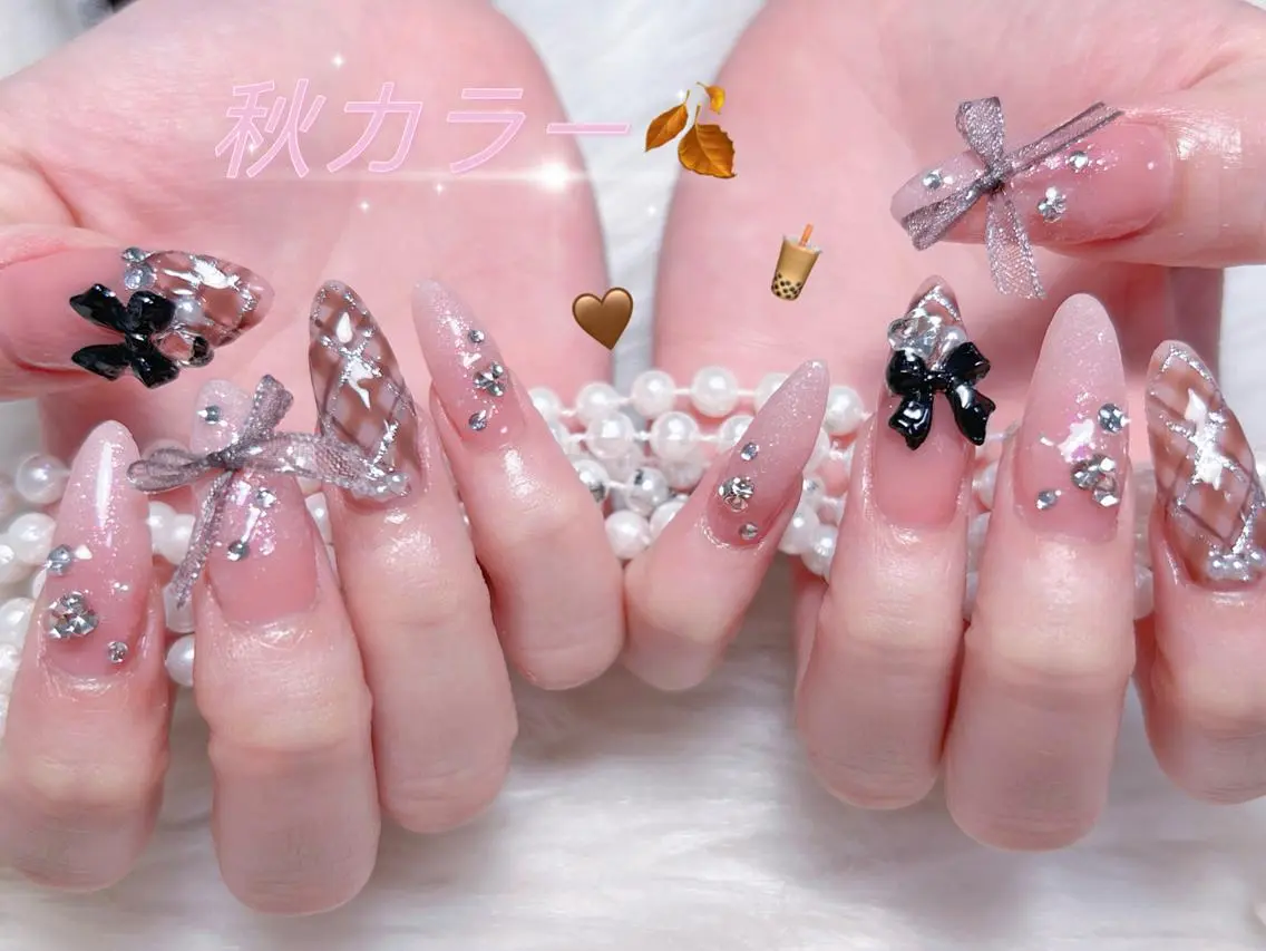 ネイル 🎀まゆ 🪽🐾のネイルデザイン