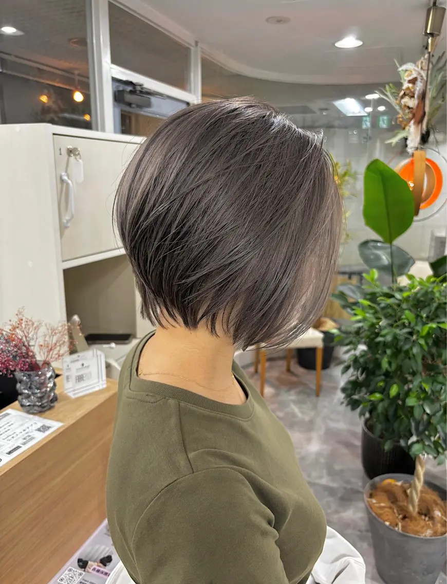 ショート カラー Lino by hoNuaのヘアスタイル