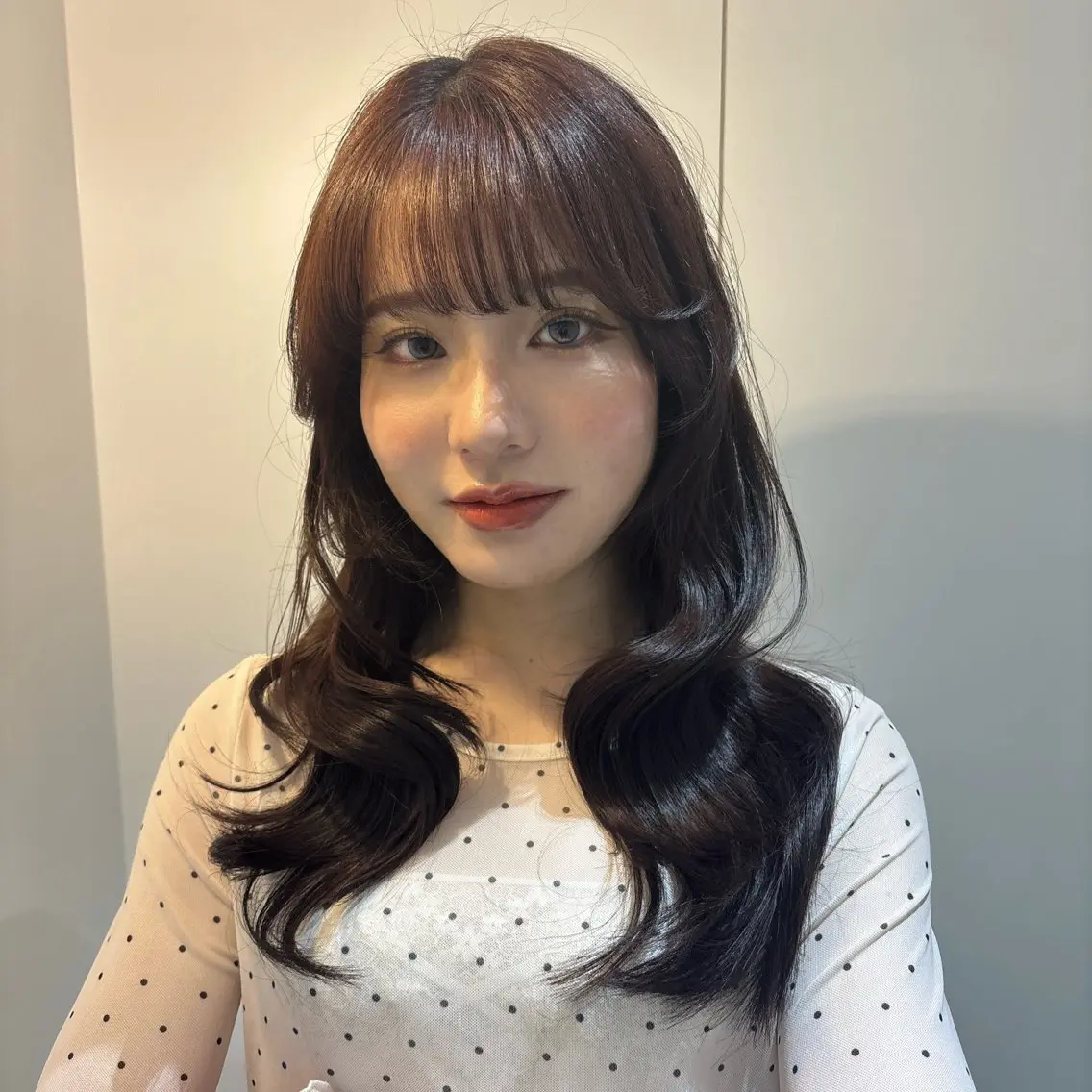 ロング 加藤 彩花のヘアスタイル
