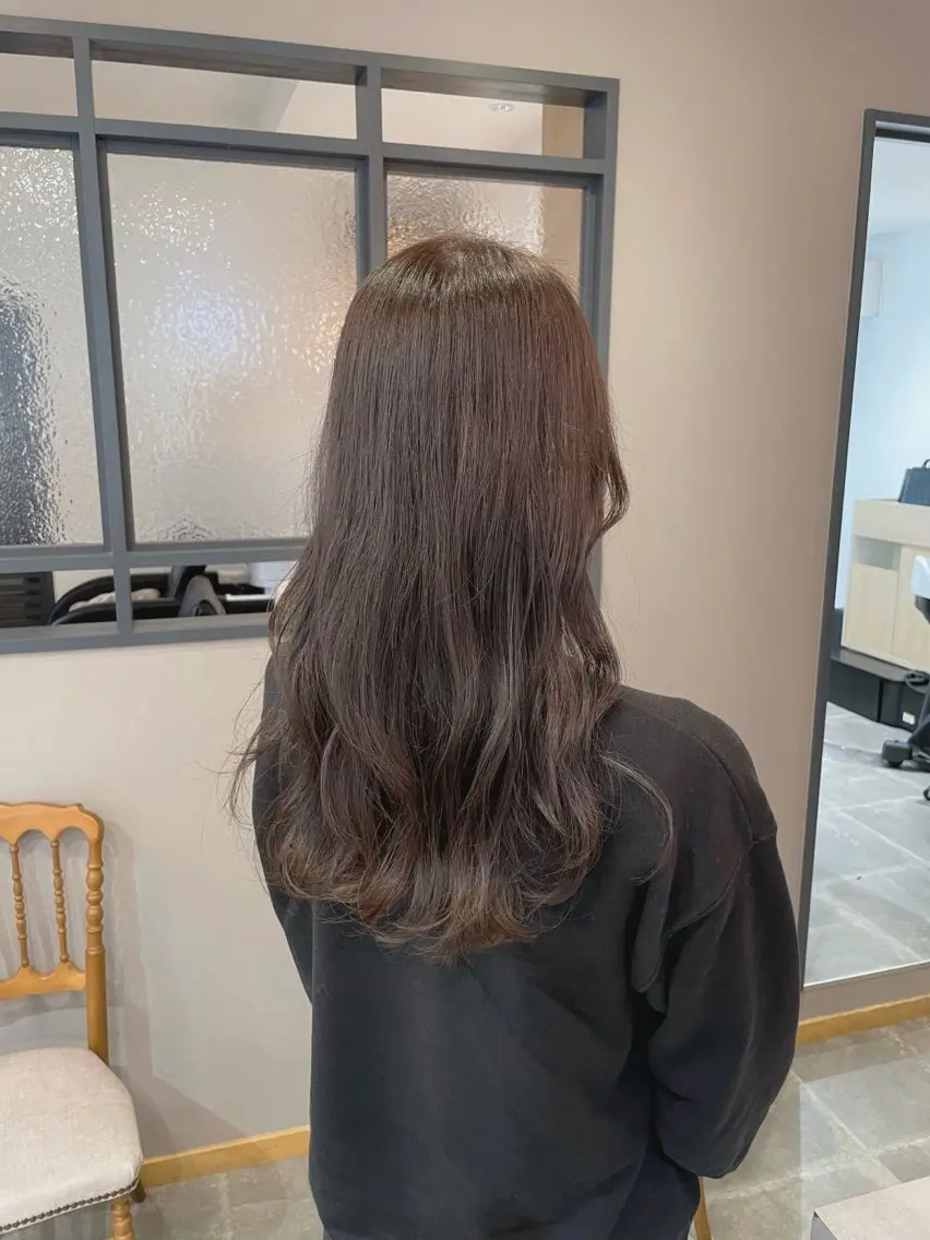 ロング カラー カット ヘアカラー トリートメント 西村 れいのヘアスタイル