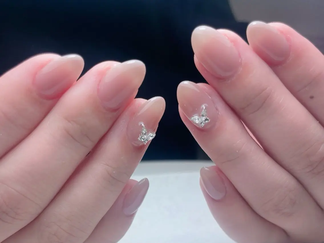 ネイル フレンチネイル ジェルネイル ガーリー ガラスフレンチ グラデーション 中野駅から2分 MEO NAILのネイルデザイン