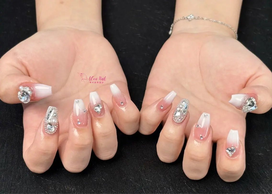 ネイル 桜ネイル 長さ出し フラワーネイル フレンチネイル ジェルネイル ハンドネイル ACon NailSalonのネイルデザイン