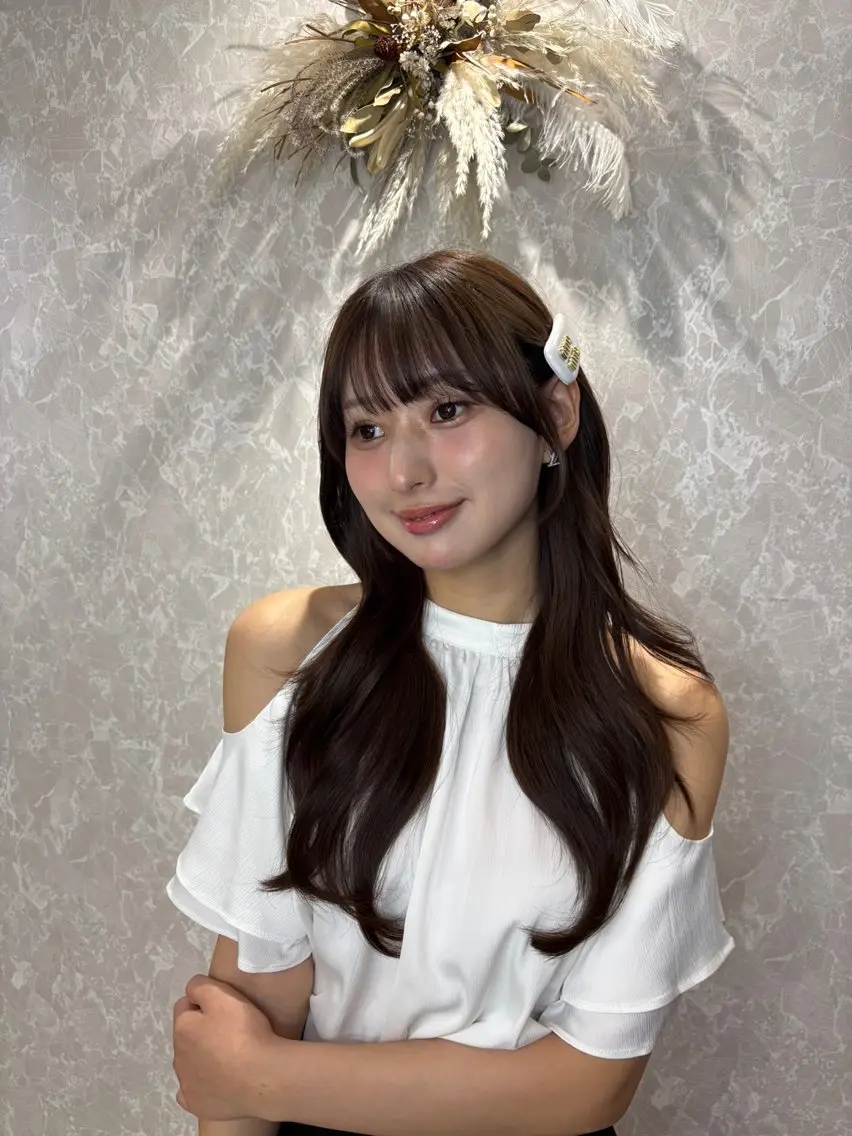 ロング megu 髪質改善TaLeのヘアスタイル