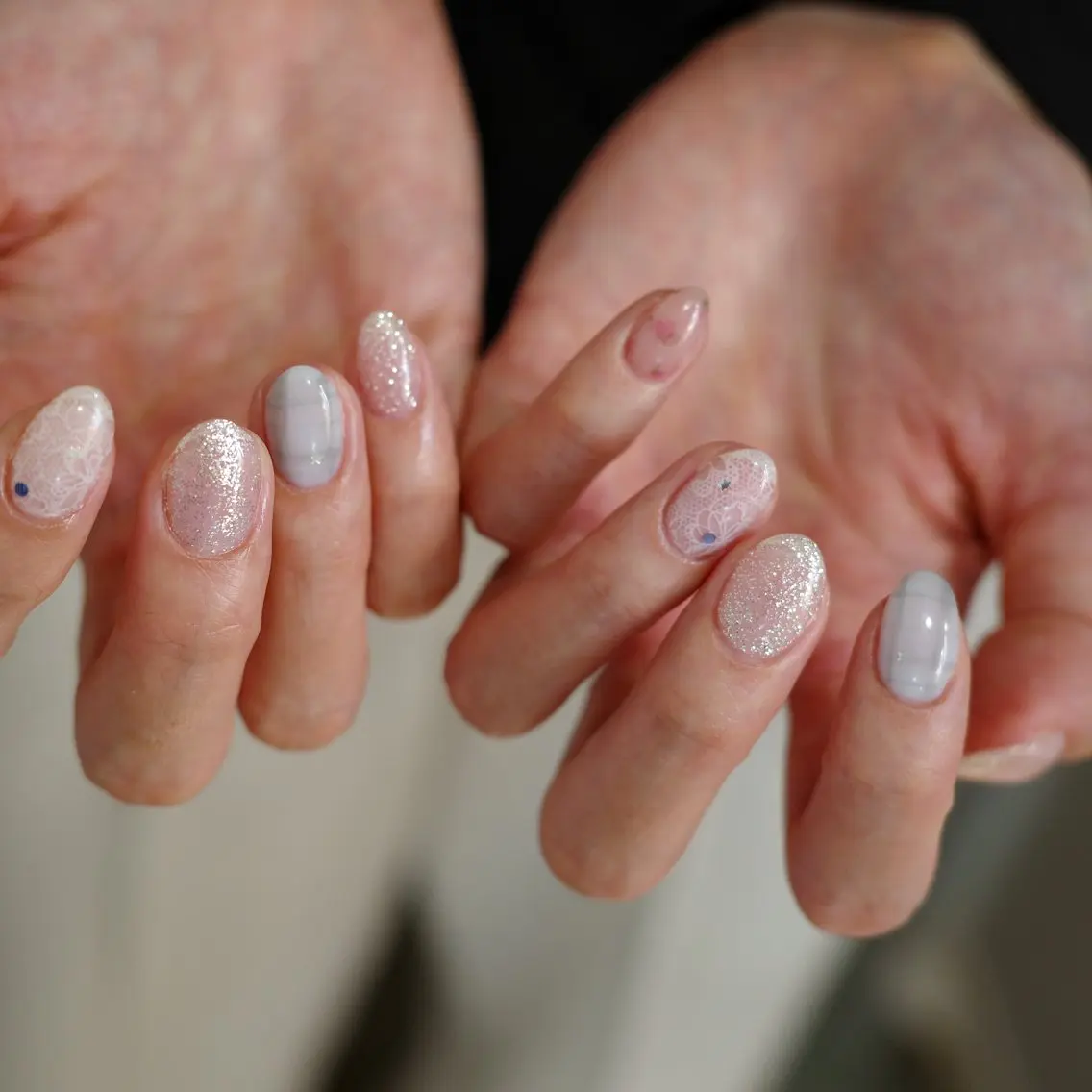 ネイル ブルー フラワーネイル レース ピンク シルバー ハンドネイル pointillé .ayaのネイルデザイン