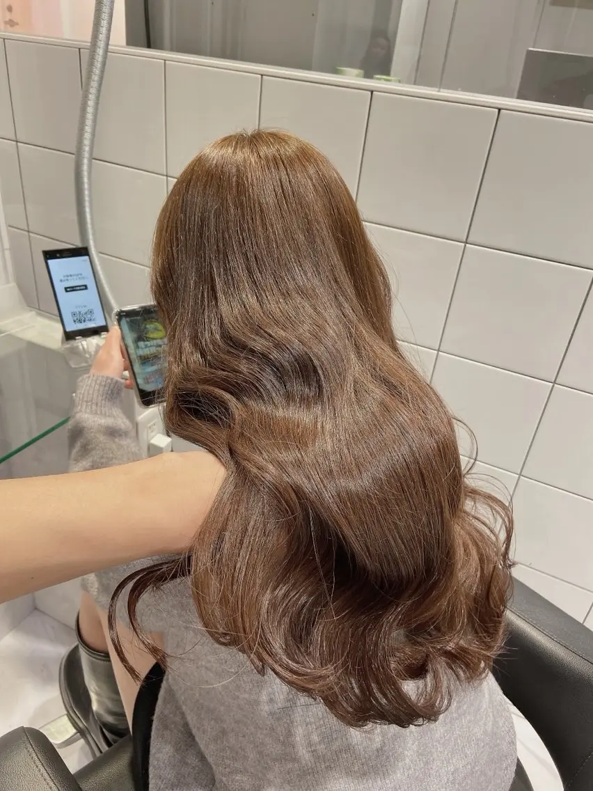 セミロング カラー センターパート特化 井上健太のヘアスタイル