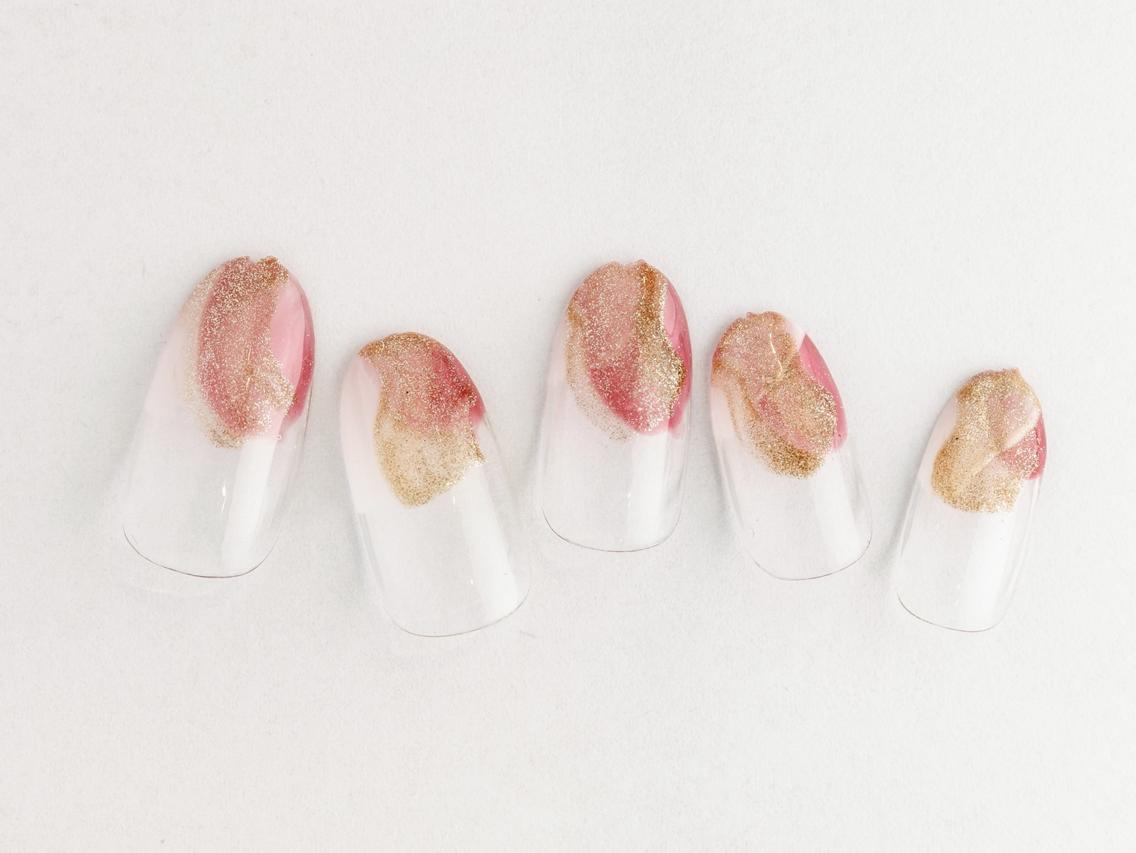 ネイル 💗🪽Tiary Nail🪽💗のネイルデザイン