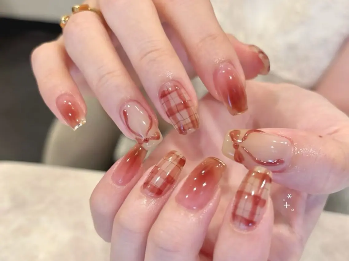 メンズ ネイル メンズ韓国風 オーロラネイル チークネイル 長さ出し フレンチネイル ハンドネイル ハンドケア NEW NAIL 池袋🔥🧲のネイルデザイン
