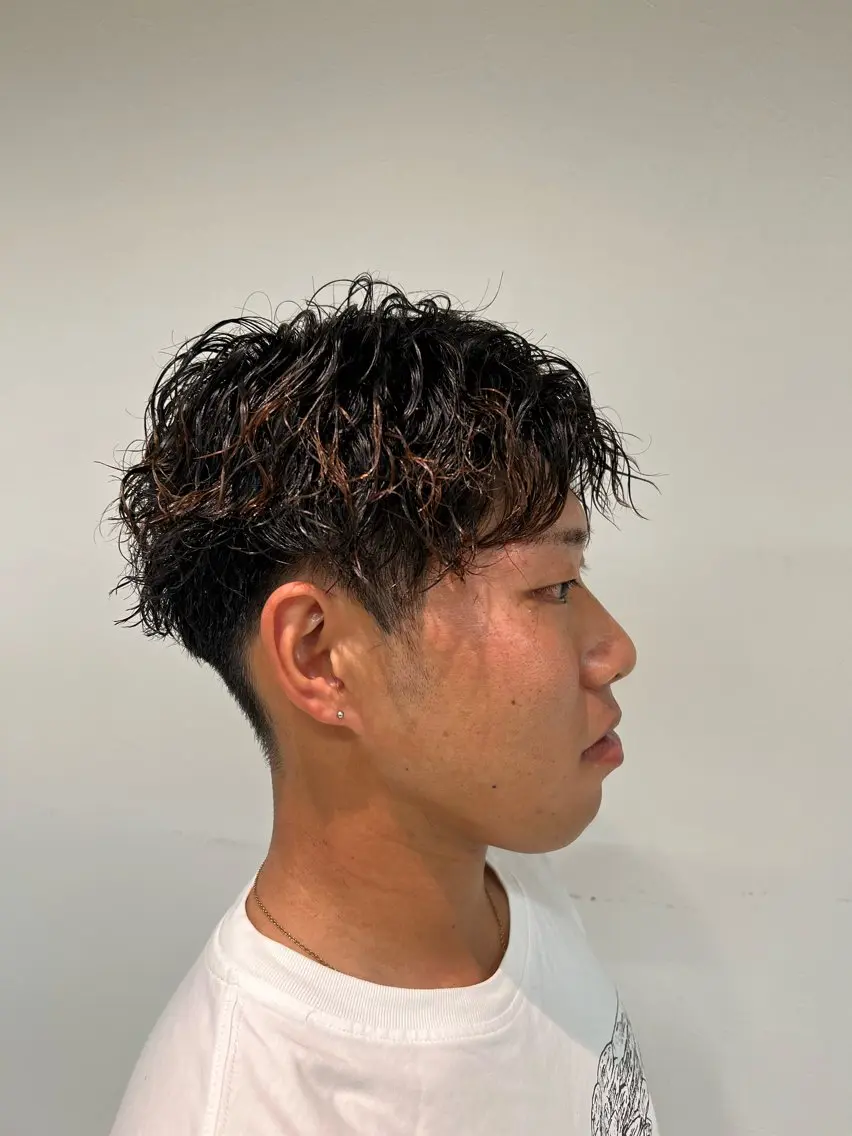 パーマ メンズ メンズパーマ 刈り上げ 林 龍誠のヘアスタイル
