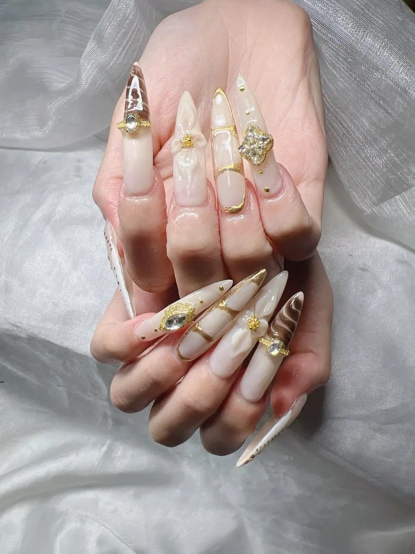 ネイル ハンドネイル Lee Nailsのネイルデザイン