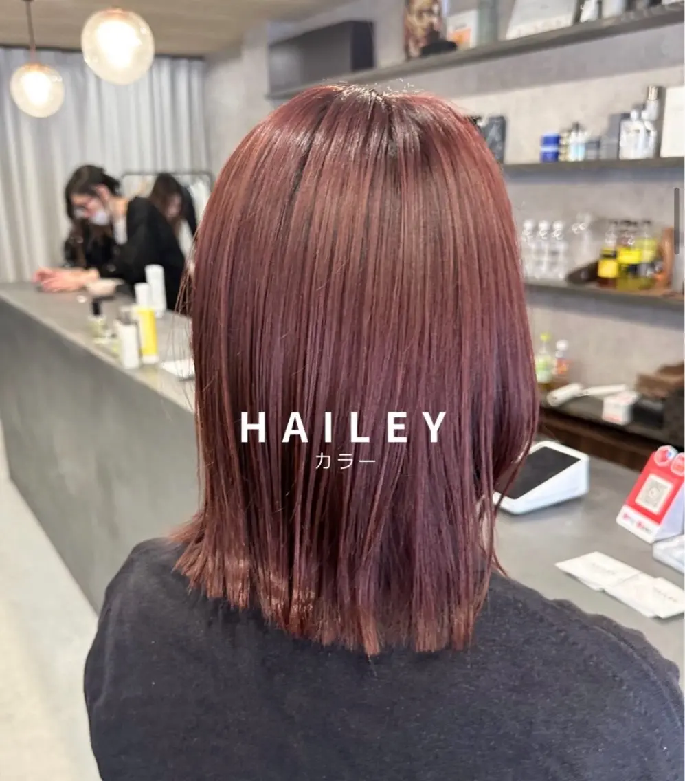 ミディアム カラー 富田 実桜のヘアスタイル