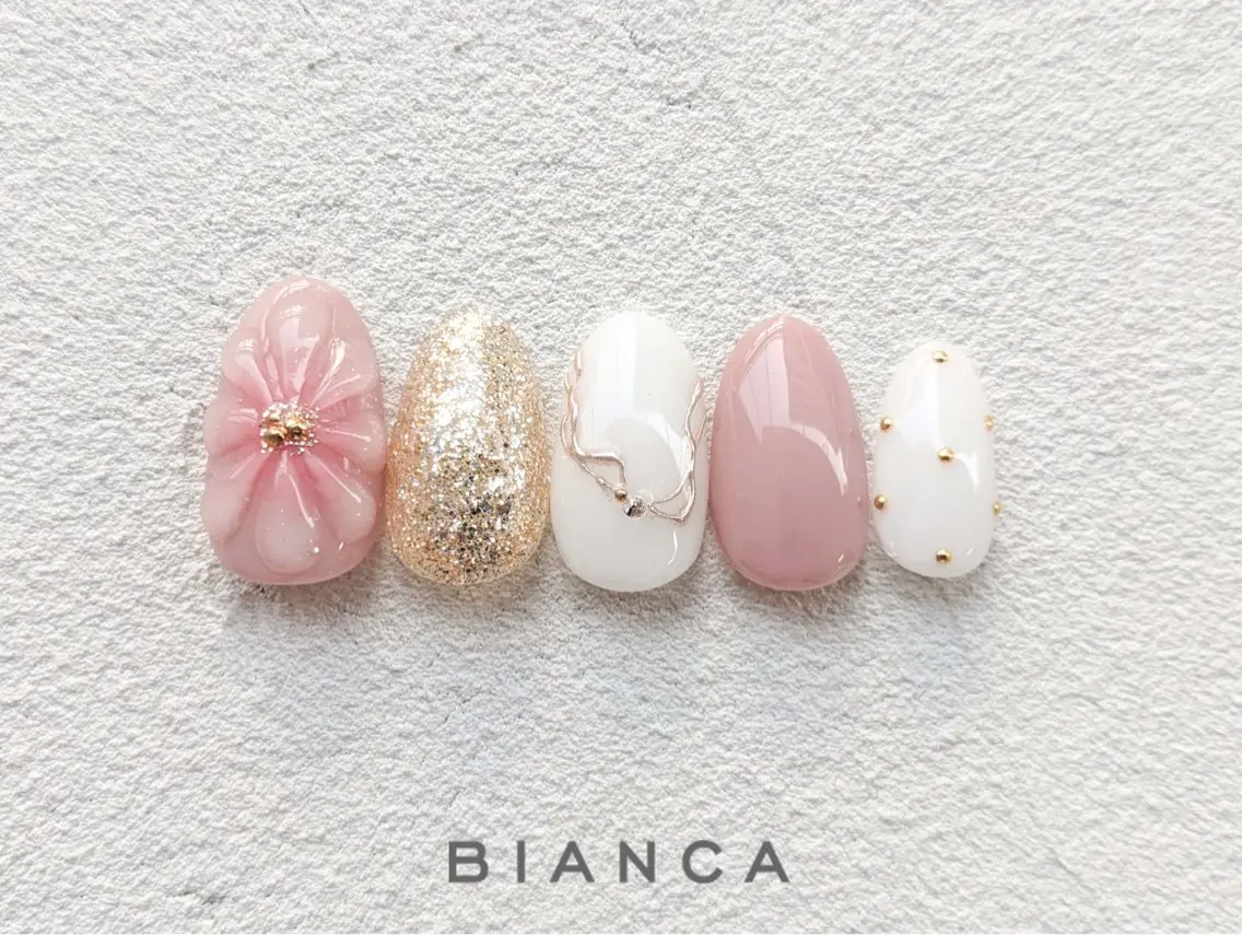 ネイル BIANCA Ouchidaのネイルデザイン