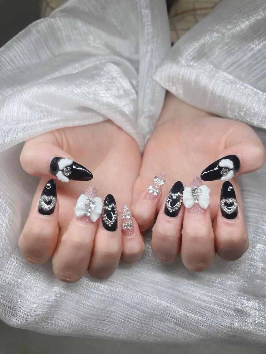 ネイル オーロラネイル チークネイル 長さ出し フットネイル フレンチネイル Lee Nails チップ長さだし専門店のネイルデザイン