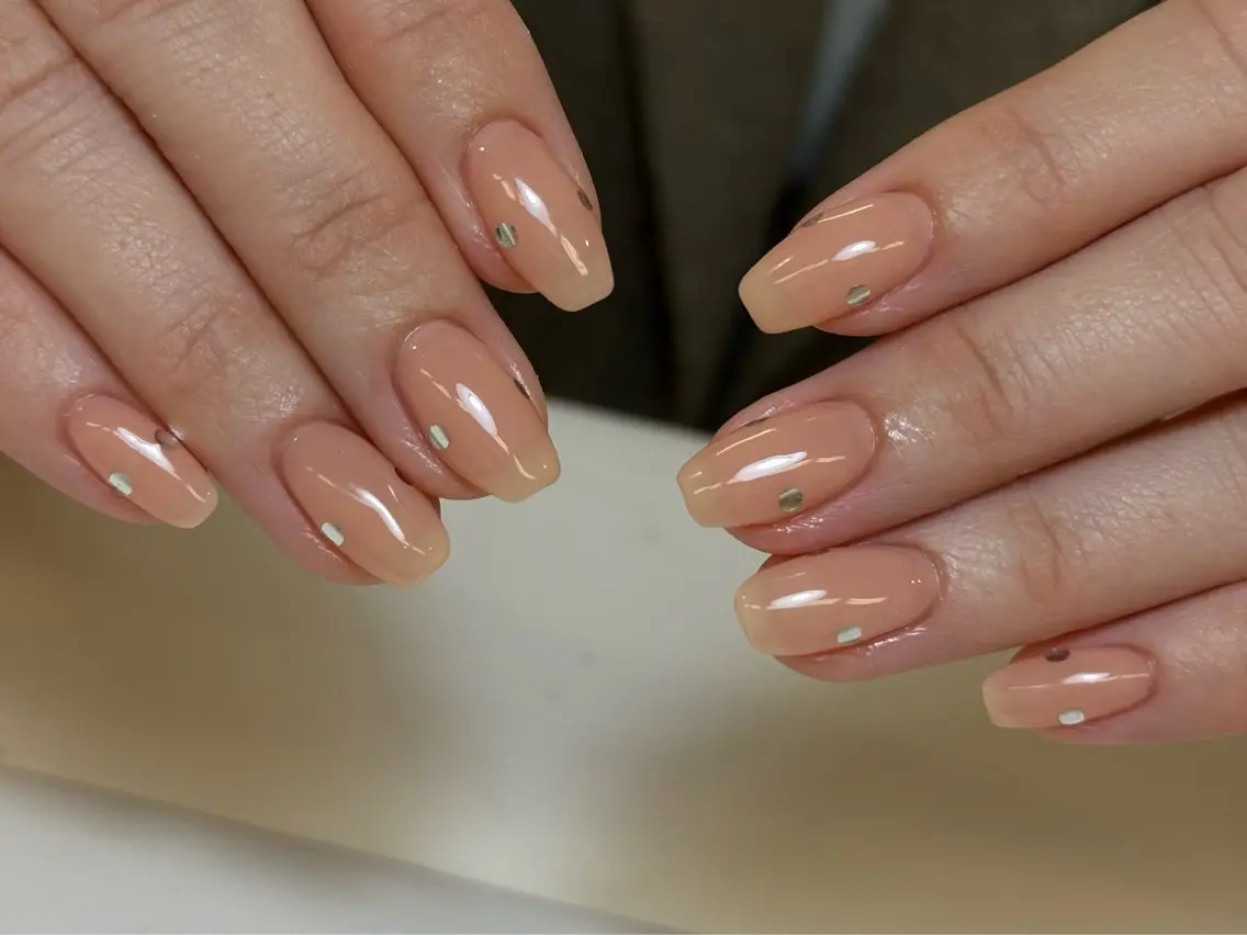 ネイル チークネイル フレンチネイル 韓国ネイル マグネットネイル 持ち込み ハンドネイル LINEA.nail Kozueのネイルデザイン