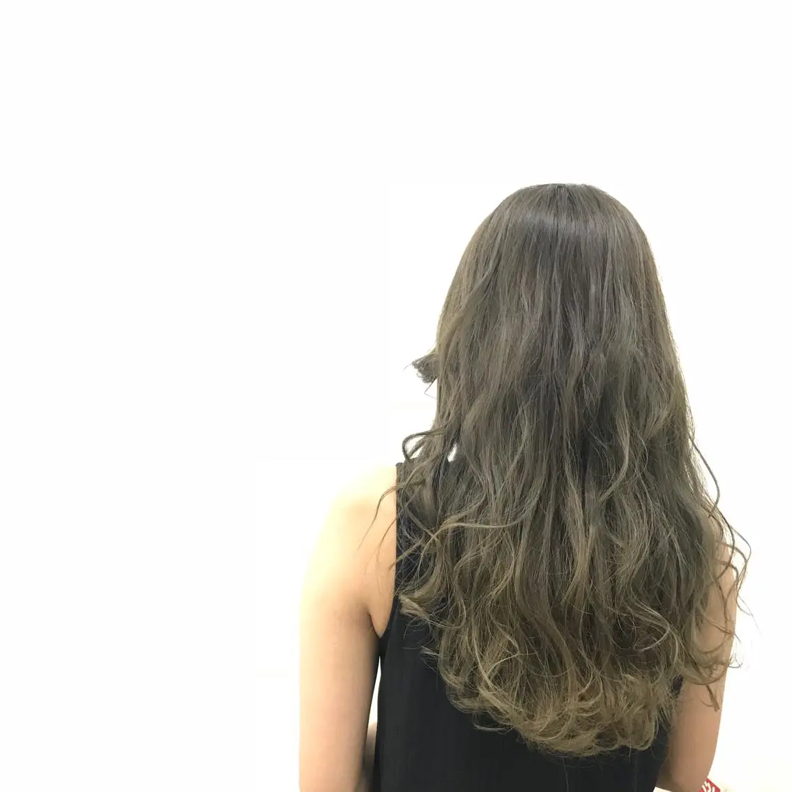 セミロング カラー ブリーチ 透明感カラー トリートメント Rayt hair レイトヘアーのヘアスタイル