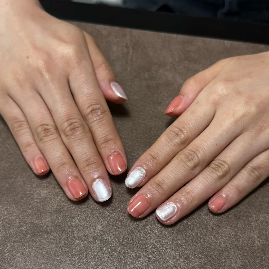 ネイル ラメ(グリッター) オレンジ ピンク ホワイト ハンドネイル D.d Mariaのネイルデザイン