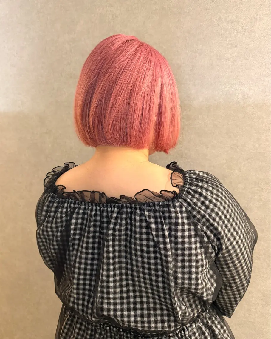 ミディアム カラー ピンクカラー カット ヘアカラー ハイトーン/ウルフ/ レイヤー/Asukaのヘアスタイル
