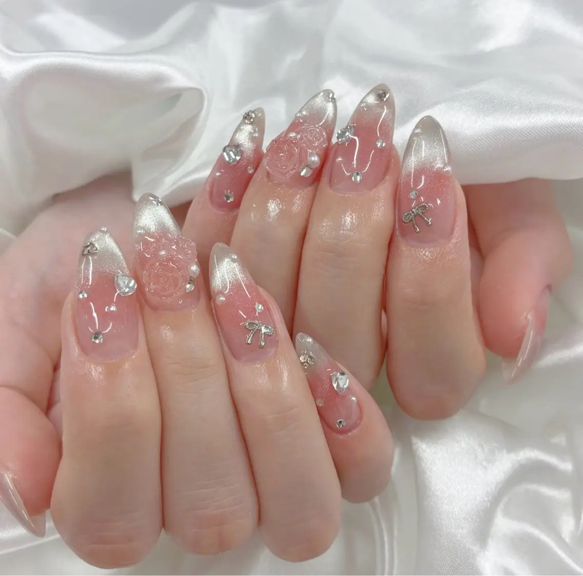 ネイル ハンドネイル ハンドケア DuLi Blinkのネイルデザイン