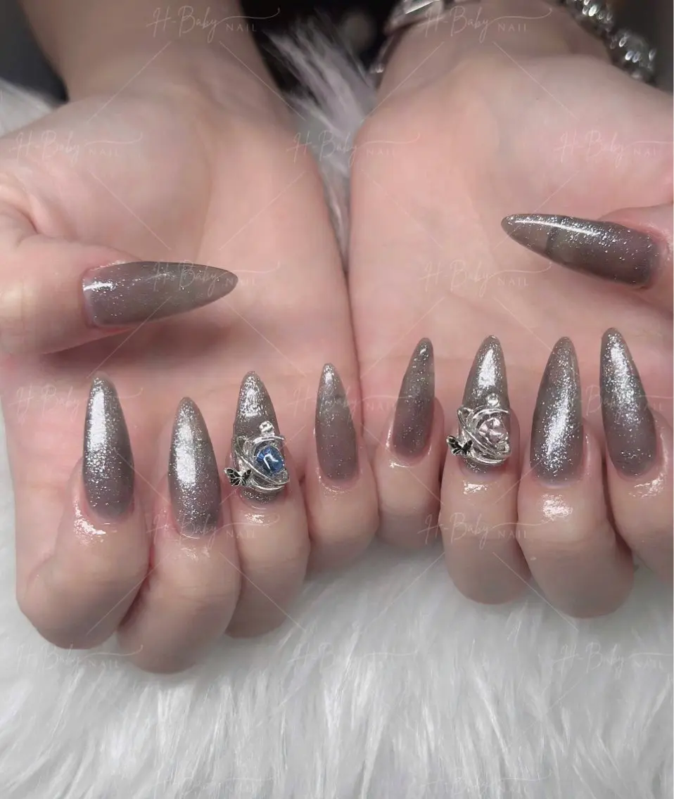 ネイル フレンチネイル ジェルネイル ハロウィン キラキラネイル 韓国ネイル H.baby Nail Salonのネイルデザイン