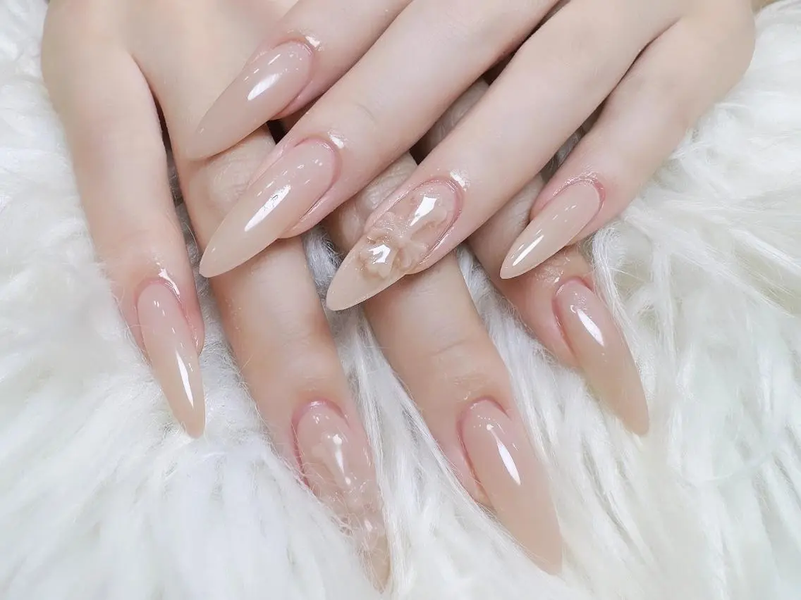 ネイル ハンドネイル Elegant beautyルイのネイルデザイン