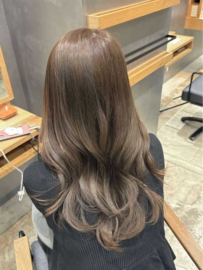 ロング カラー カット ヘアカラー 椋 愛穂のヘアスタイル