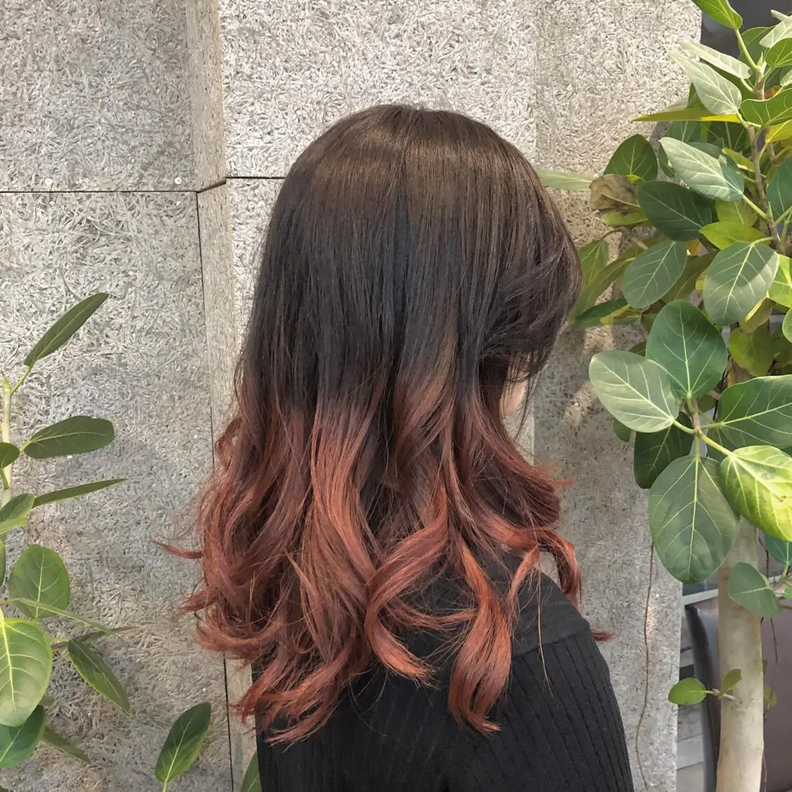 ロング カラー グラデーションカラー カトウ ユウカのヘアスタイル