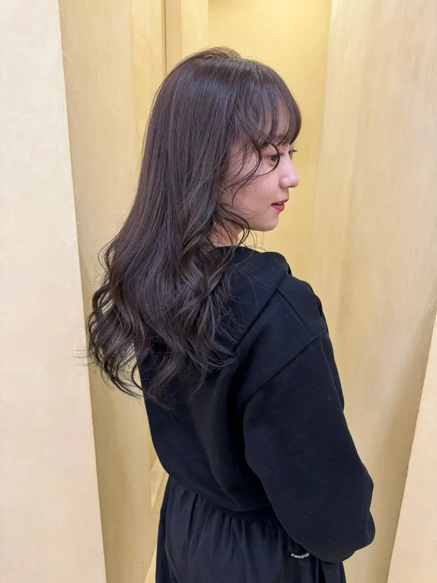 ロング レイヤーカット ロング カット 杉浦 花衣のヘアスタイル