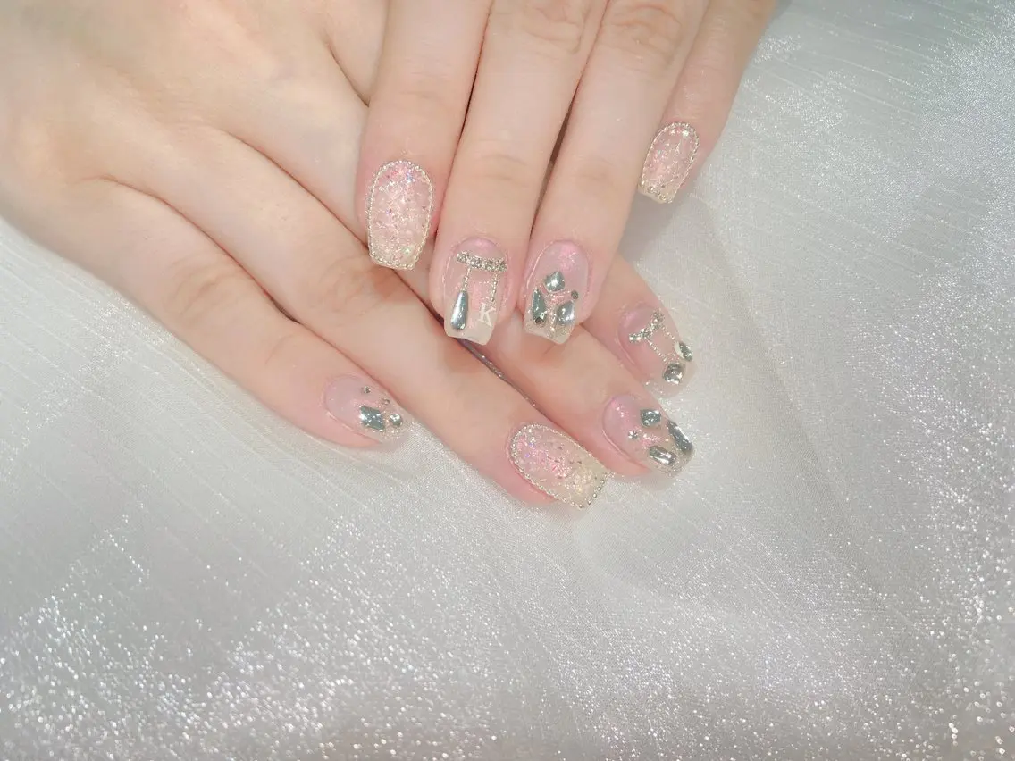 ネイル Glow Nail スカルプ専門店のネイルデザイン